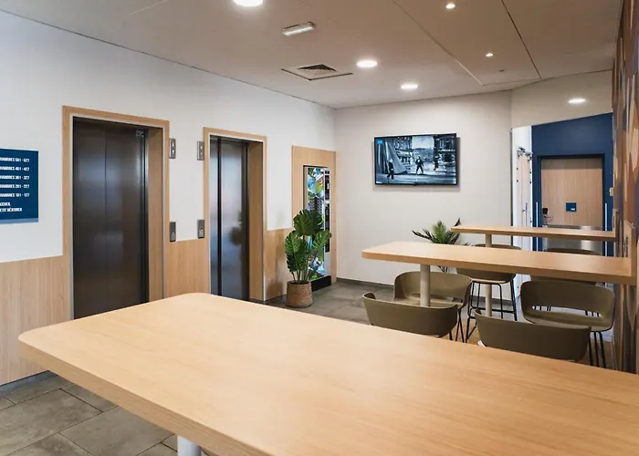 Kyriad Eco - Clermont Ferrand Estaing